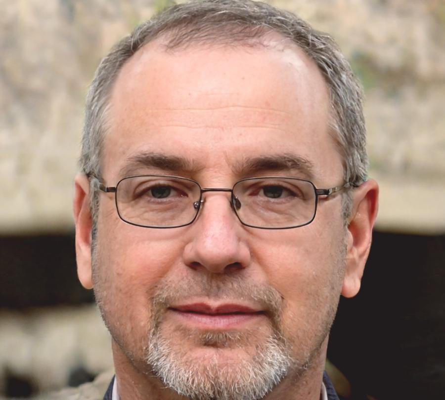 Porträt von Lukas Fröhlich